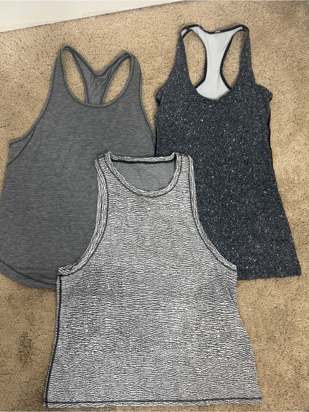 Lululemon Lot of Size 6 Tank Tops Cool Racerback Long Distance tanks 3 Total!!